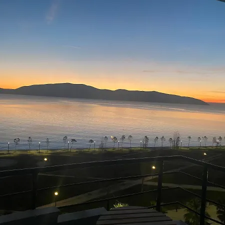 Vanessa Lungomare * Wlora