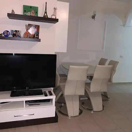 Vanessa Lungomare Vlorë