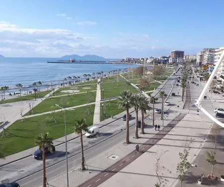 Vanessa Lungomare Apartment