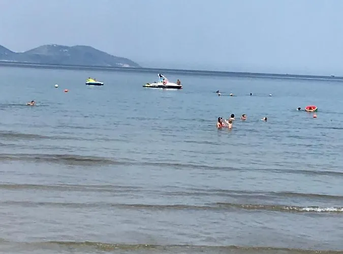 Vanessa Lungomare 公寓 *