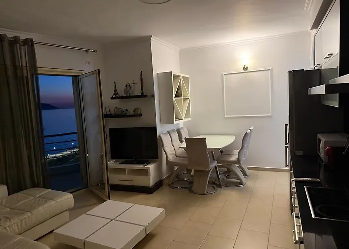 Vanessa Lungomare Apartment *